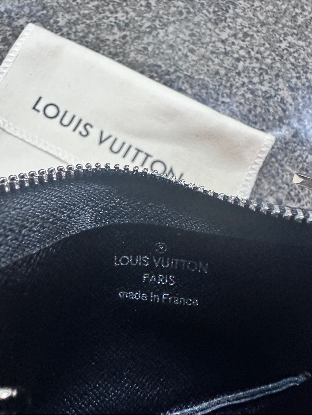 Louis Vuitton Damier Graphite Silver Hardware Key Holder - Picture 6 of 8